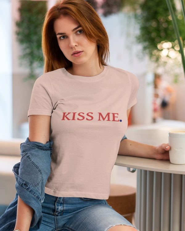 T-shirt Kiss me